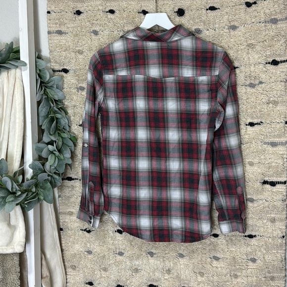Adam Levine plaid red black and white button down size xs - Picture 5 of 7